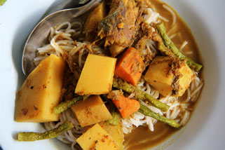 Thai Tai Pla Curry Noodle