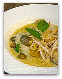 Thai green curry noodle